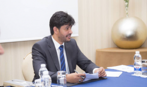 فوزي عقاب يحذر كل من زج باسم بابناء برقة بالحساب 