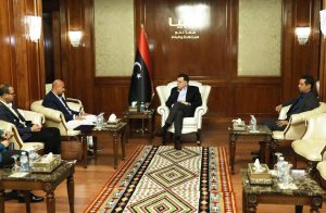 فايز السراج  يلتقي مع ممثلين عن مؤسسات المجتمع المدني في بنغازي