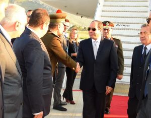 السيسي يصل باليرمو للمشاركة في أعمال القمة المصغرة بخصوص ليبيا