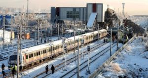 مقتل 7 أشخاص و إصابة 40 حصيلة اصطدام قطار فى تركيا