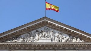 الحكومة الإسبانية تعلن عن رفع  الرواتب 22%