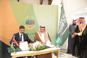 حمزة يجتمع مع وزير الحج بالسعودية لبحث ترتيبات الخاصة بموسم حج