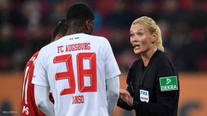 التلفزيون الإيراني يلغي بث مباراة بايرن ميونخ بسبب “امرأة”