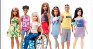 لدعم ذوى الاحتياجات الخاصة.. العروسة “باربى” بساق صناعية وعلى كرسى متحرك