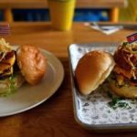 فى فيتنام.. اتصور “سيلفى” واحصل على وجبة برجر “ترامب وكيم” مجانا