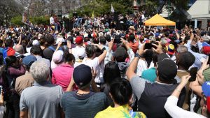 مسيرات في فنزويلا بين مؤيدة لمادورو وأخرى لغوايدو