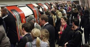 إغلاق محطة رئيسية لمترو أنفاق لندن لفترة وجيزة بعد إنذار كاذب بوجود حريق