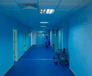 مستشفى طرابلس المركزي يستعيد تشغيل وحدات العناية جزئيا