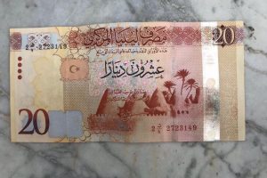 مالطا تحتجز حاويتين من الأموال الليبية غير الرسمية قادمة من روسيا إلي حفتر