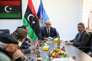 وزير الداخلية المفوض يستقبل أعيان قبيلة القذاذفة