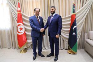 ليبيا وتونس تتفقان على حل توافقي لإنهاء أزمة المهاجرين غير الشرعيين