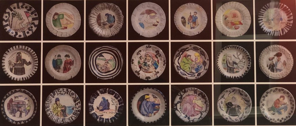 اليهود تضايقوا منها .. مستشفى بريطاني يزيل أعمال فنية قام برسمها أطفال من غــ زه